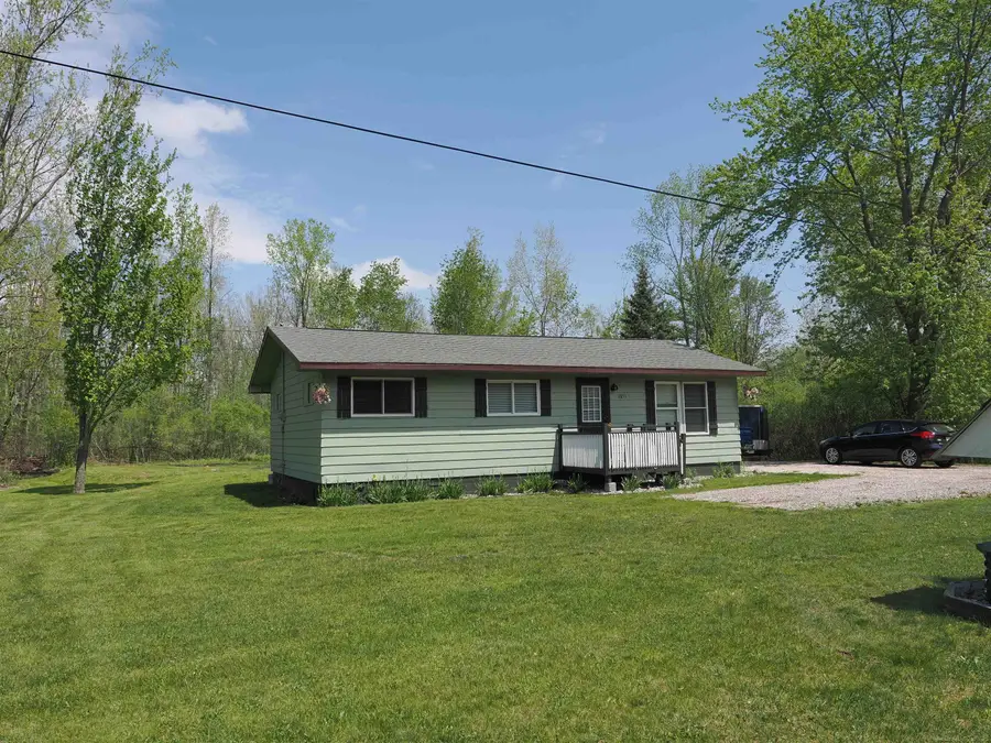 1851 E Erickson RD, Pinconning, MI 48650 - #3