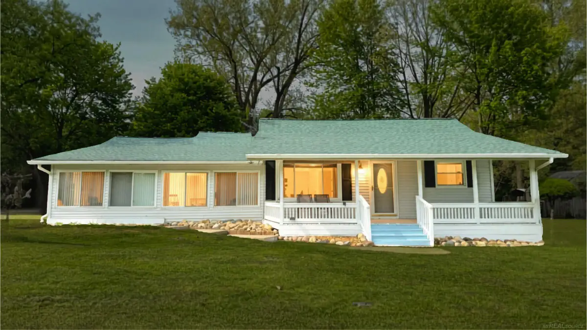 5080 Dove RD, Kimball, MI 48074 - #1