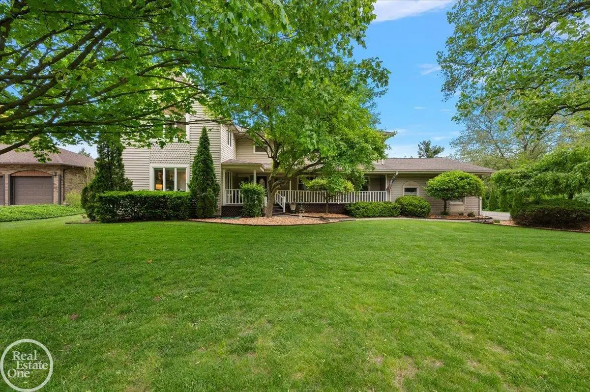 88 Aspinwall DR, Troy, MI 48098 - #1