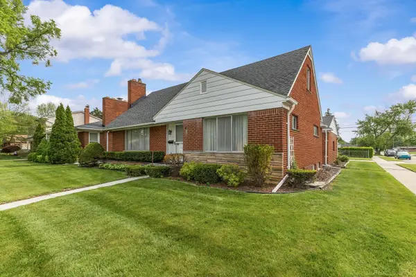 28400 Rosebriar ST, StClairShores, MI 48081