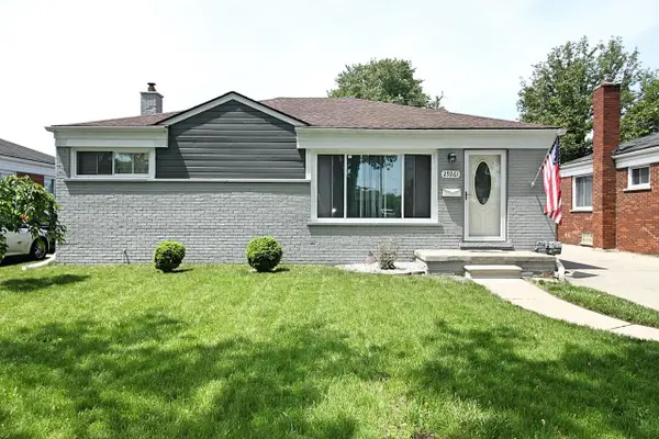 29261 Grant ST, StClairShores, MI 48081