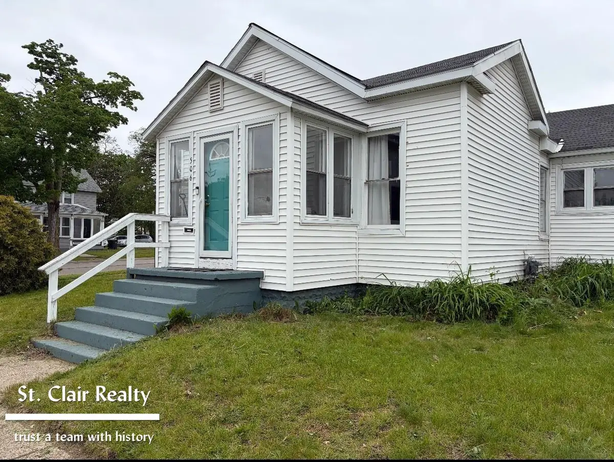 506 W Muskegon AVE, Muskegon, MI 49440 - #1