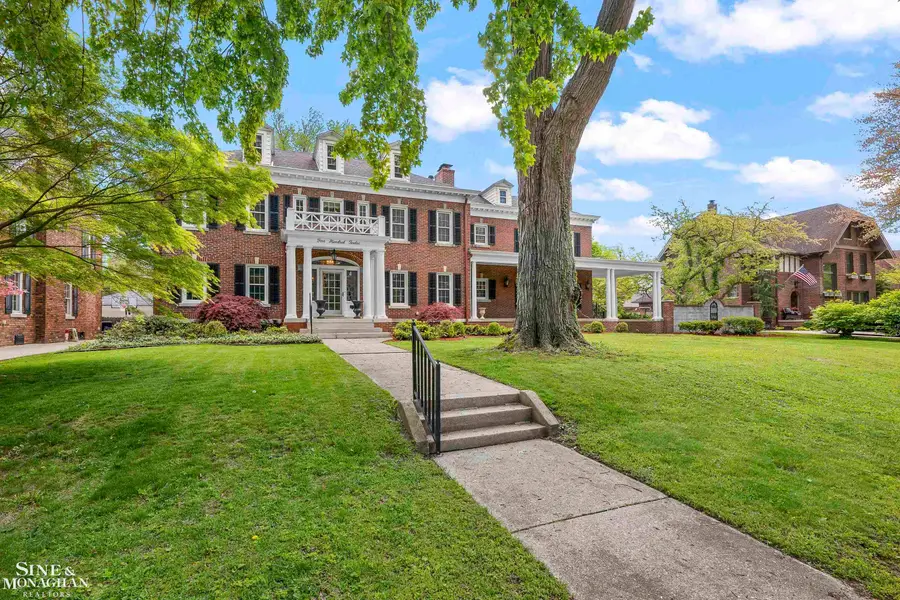 512 Washington RD, Grosse Pointe, MI 48230 - #2