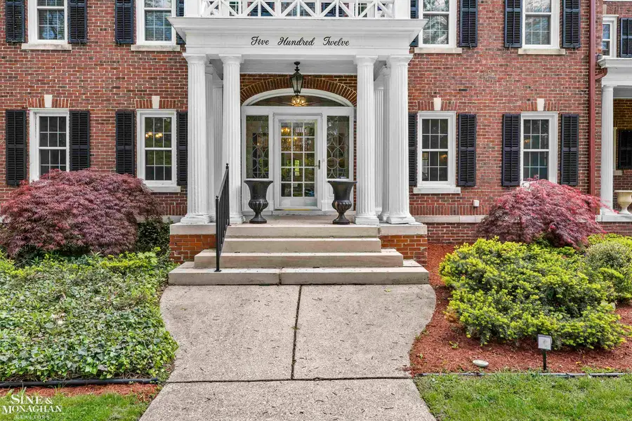 512 Washington RD, Grosse Pointe, MI 48230 - #3