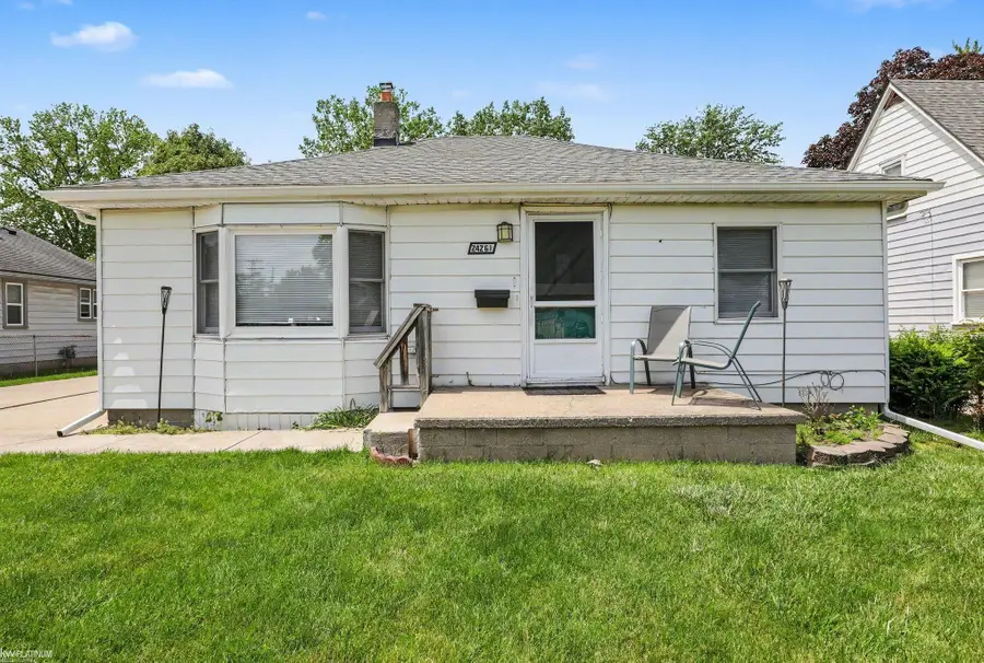 24261 Eleanor AVE, Warren, MI 48089 - #2