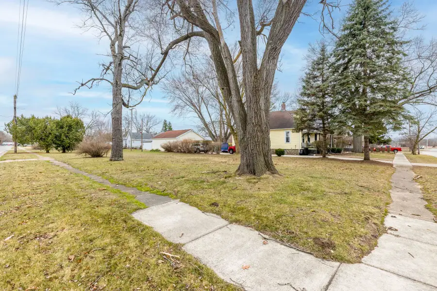 3104 South Boulevard BLVD, Port Huron, MI 48060 - #2