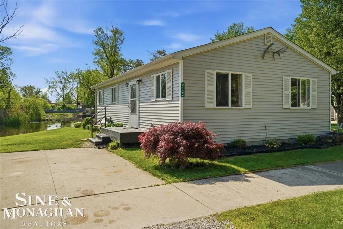 2122 Michigan ST, Algonac, MI 48001 - #1