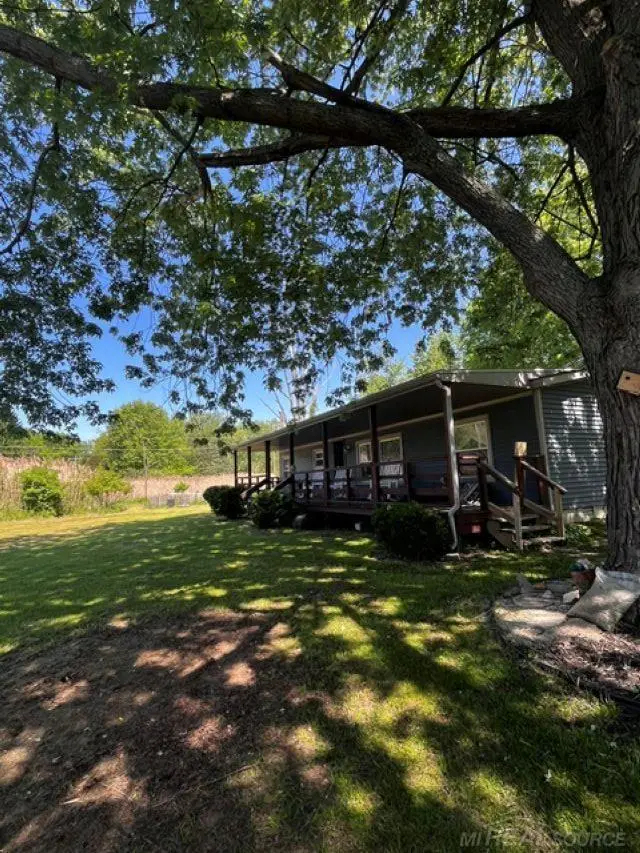 351 Center ST, Algonac, MI 48001 - #3