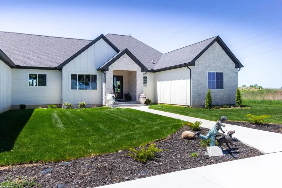 65855 Mound RD, Washington, MI 48095 - #3