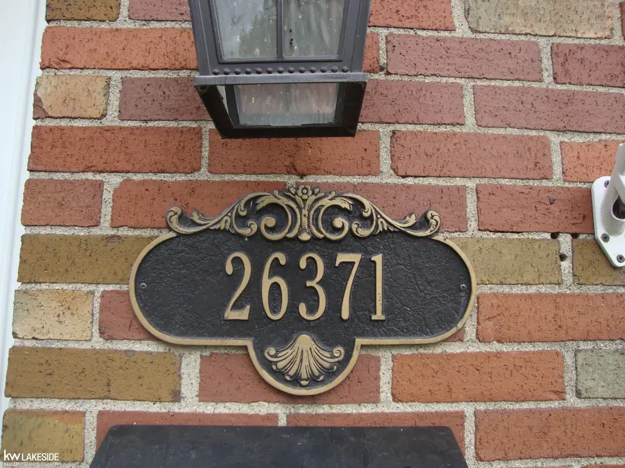 26371 Bryan ST, Roseville, MI 48066 - #2