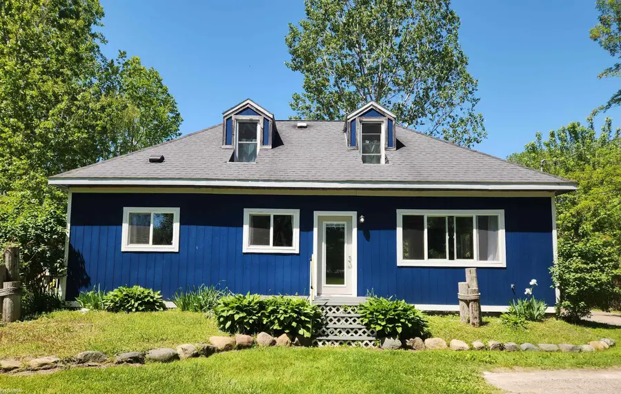 5045 Parker RD, Fort Gratiot, MI 48059 - #2