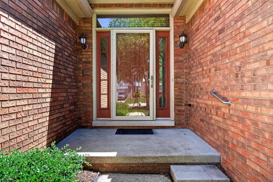 52294 Bryan Michael DR, Macomb, MI 48042 - #2
