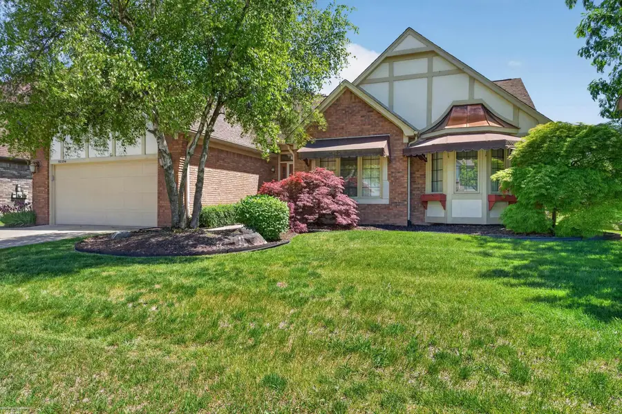 52294 Bryan Michael DR, Macomb, MI 48042 - #3