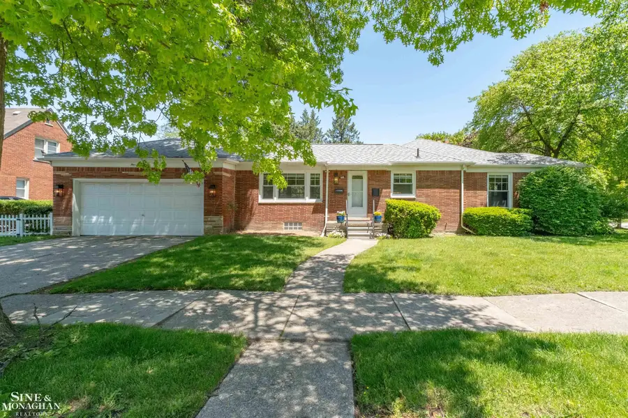 486 Bournemouth RD, Grosse Pointe Farms, MI 48236 - #2