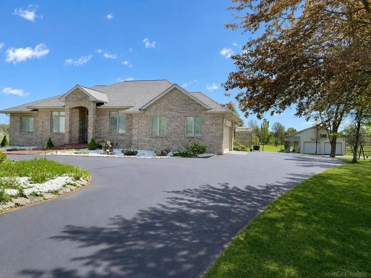 52590 North AVE, Macomb, MI 48042 - #1