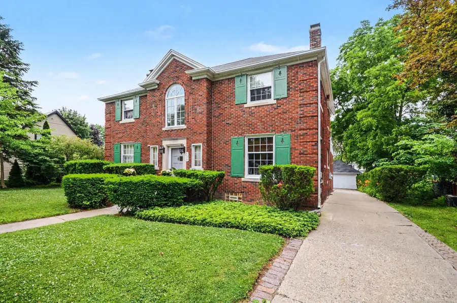 130 S Wilson BLVD, Mount Clemens, MI 48043 - #3