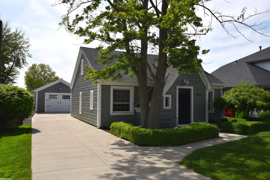37915 Lakeshore DR, Harrison Township, MI 48045 - #2