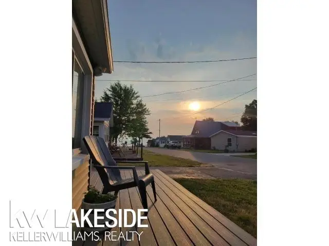 105 Wells ST, Houghton Lake Heights, MI 48630 - #3