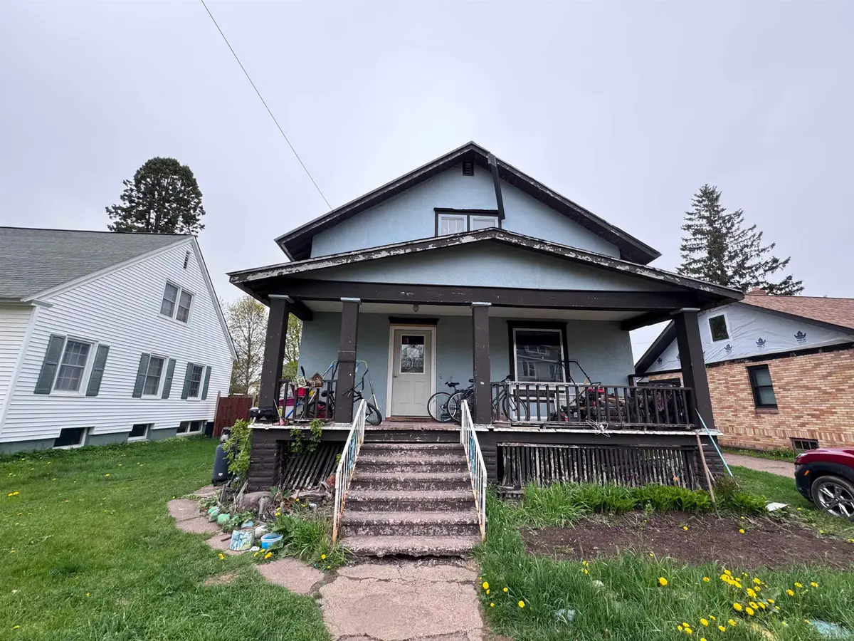 220 E Ridge ST, Ironwood, MI 49938 - #1