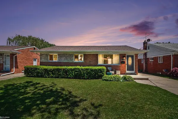29808 Maplegrove ST, StClairShores, MI 48082