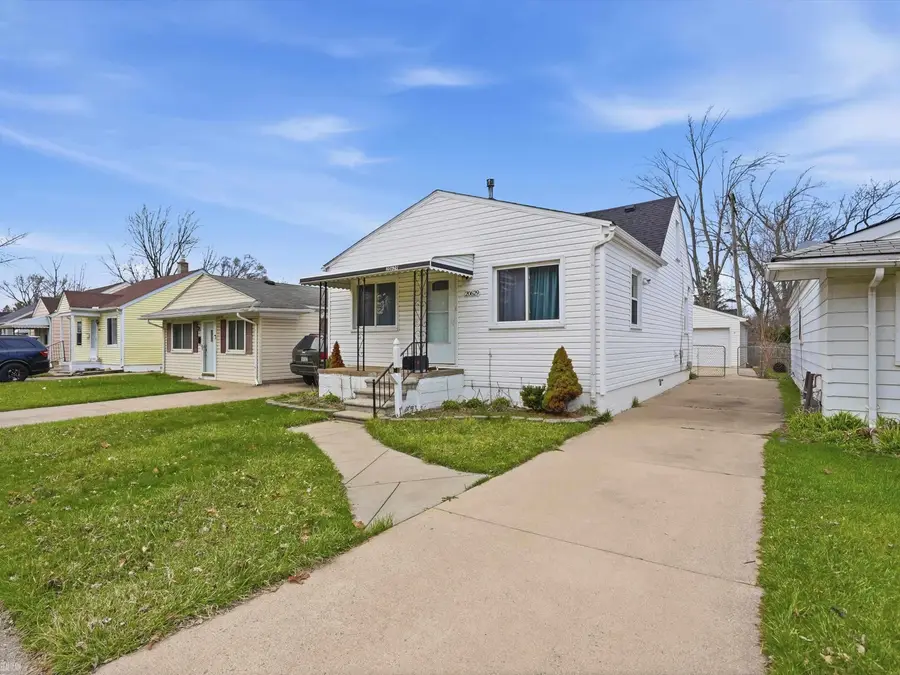 20629 Hollywood, Harper Woods, MI 48225 - #3