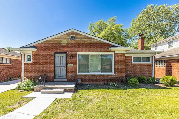16504 Collinson  AVE, Eastpointe, MI 48021