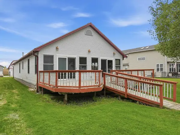 8622 Anchor Bay DR, Clay, MI 48001