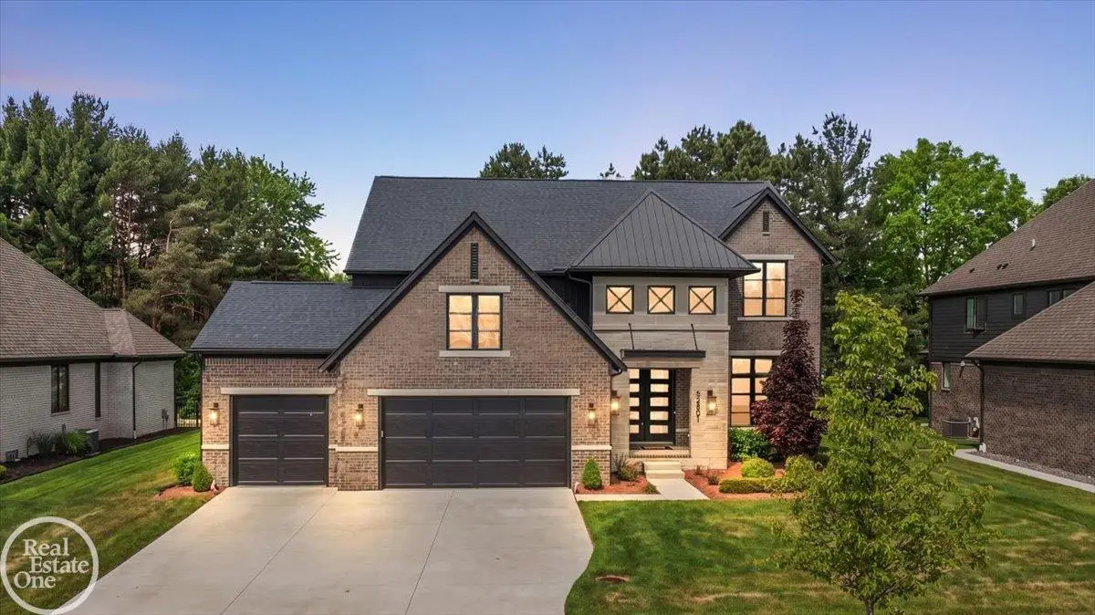 52801 Royal Park AVE, Shelby, MI 48315 - #1