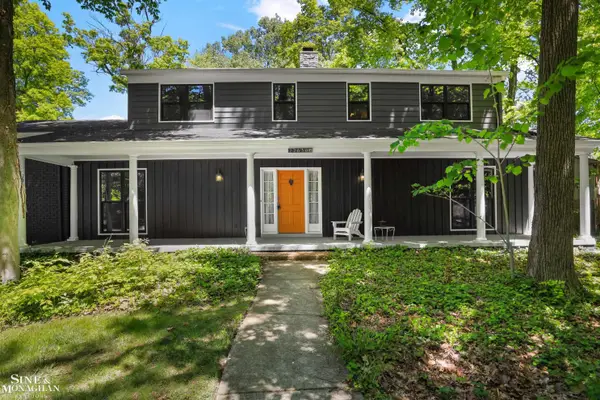 22636 King Richard CT, BeverlyHills, MI 48025