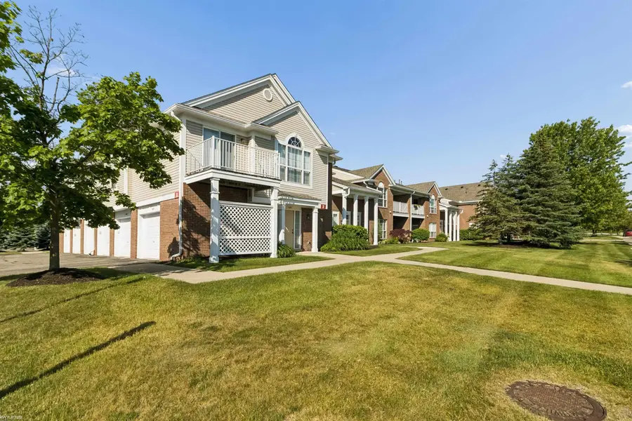 16805 Carriage WAY, Northville, MI 48168 - #3