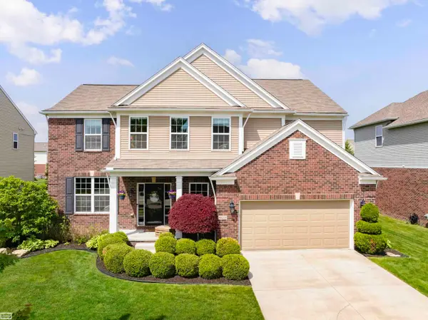 49223 Gaviota LN, Macomb, MI 48044