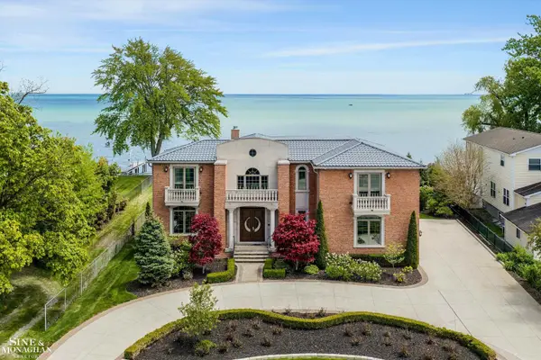 28908 Jefferson AVE, StClairShores, MI 48081