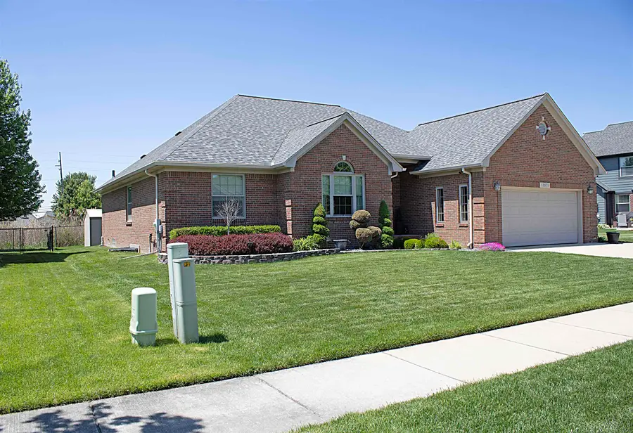 53579 Meadow Creek DR, New Baltimore, MI 48047 - #3