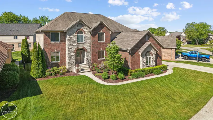 19060 Bedford, Clinton, MI 48038 - #2