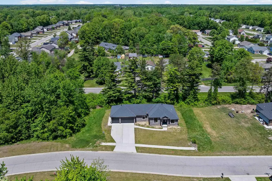 3702 N Athanasia WAY, Fort Gratiot, MI 48059 - #3