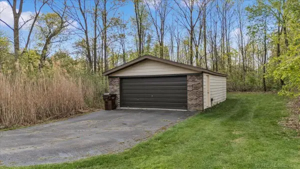 55767 Sandy-Vacant LN, Utica, MI 48316
