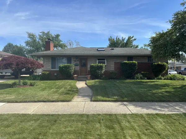 13006 Masonic RD, Warren, MI 48088