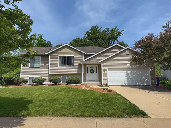2527 Orchard View DR, GrandRapids, MI 49505