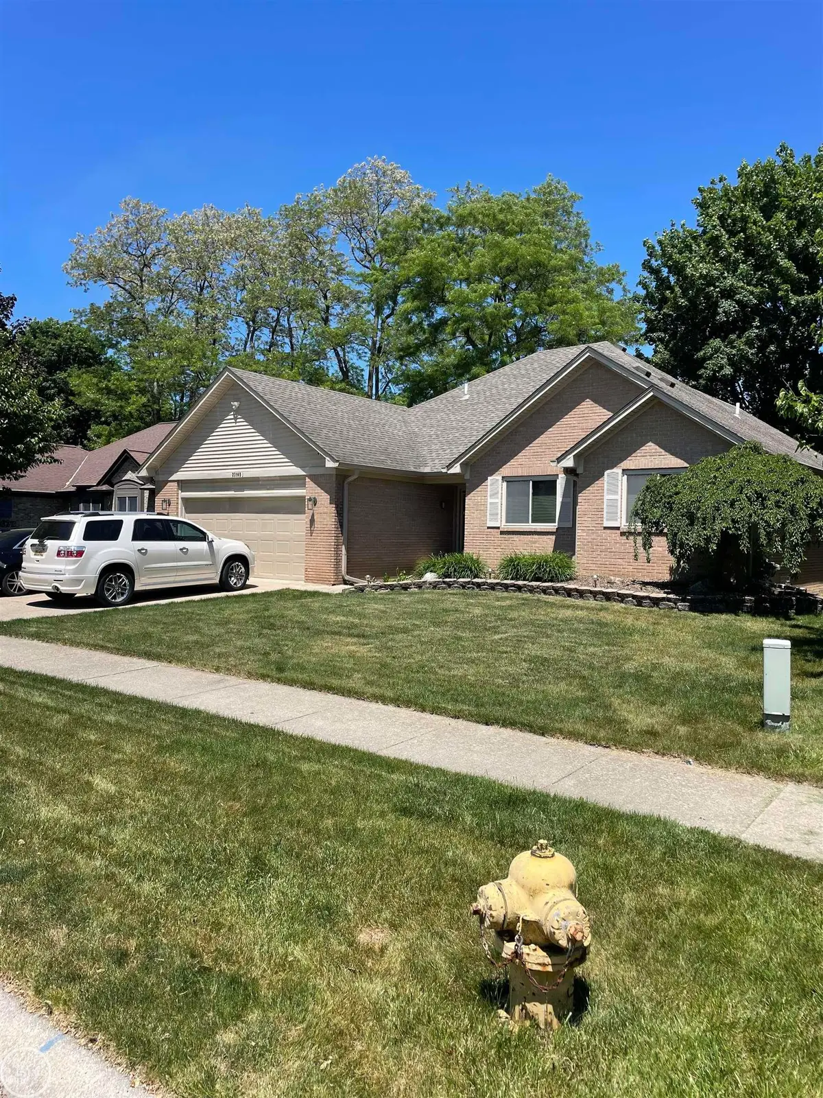 23945 Settlers DR, Macomb, MI 48042 - #1