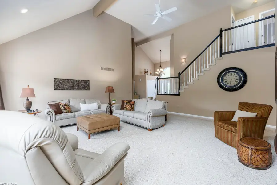 51205 Christine CT, Shelby, MI 48316 - #3