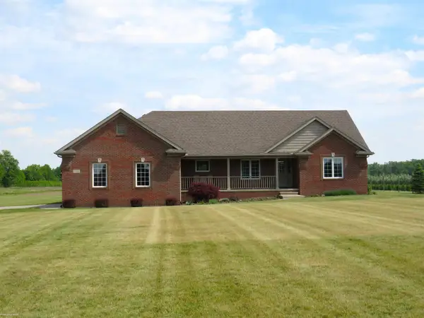 17201 Armada Center RD, Armada, MI 48005