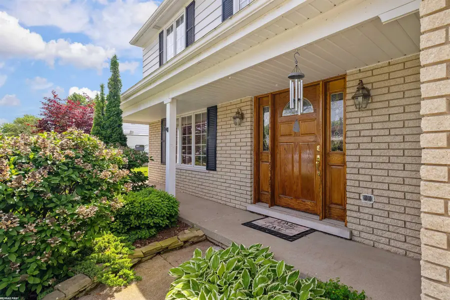23548 Kim DR, Clinton Township, MI 48035 - #2