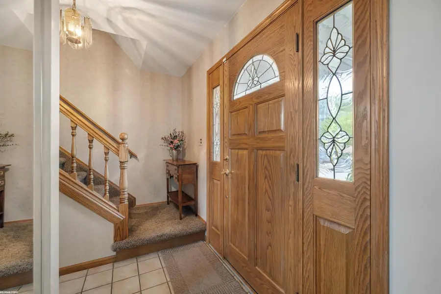 23548 Kim DR, Clinton Township, MI 48035 - #3