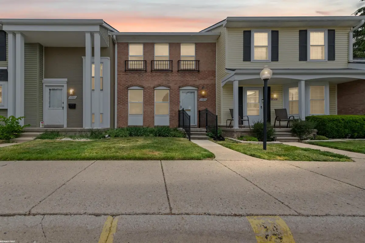 37578 Charter Oa BLVD, Clinton Township, MI 48036 - #1
