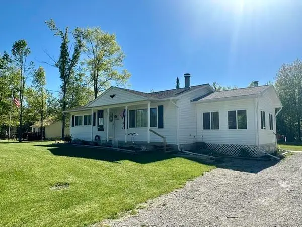 17900 Iroquois DR, Atlanta, MI 49707