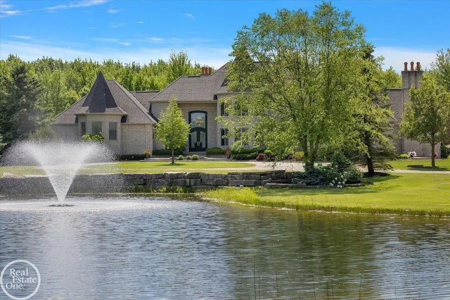 61391 Indian Trail RD, Ray, MI 48096 - #3