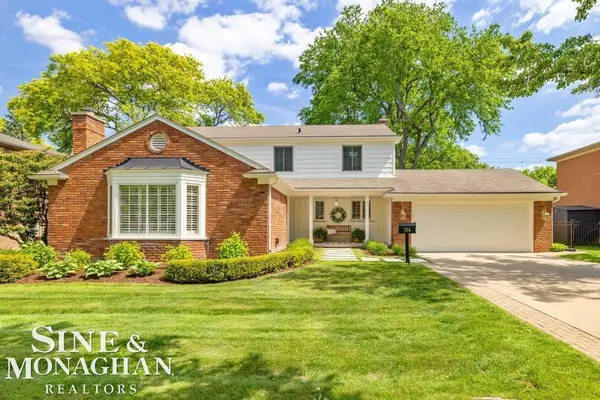754 N Brys DR, GrossePointeWoods, MI 48236