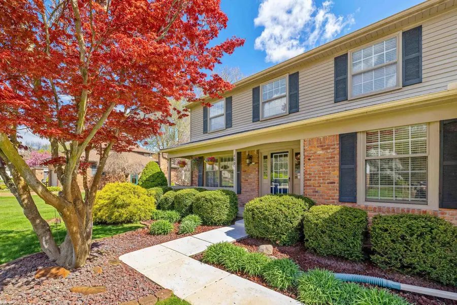 460 Abbey Wood DR, Rochester, MI 48306 - #3