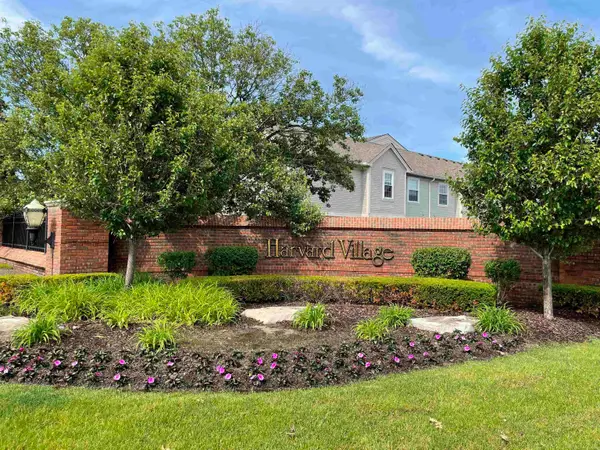 15336 Yale  DR, ClintonTownship, MI 48038