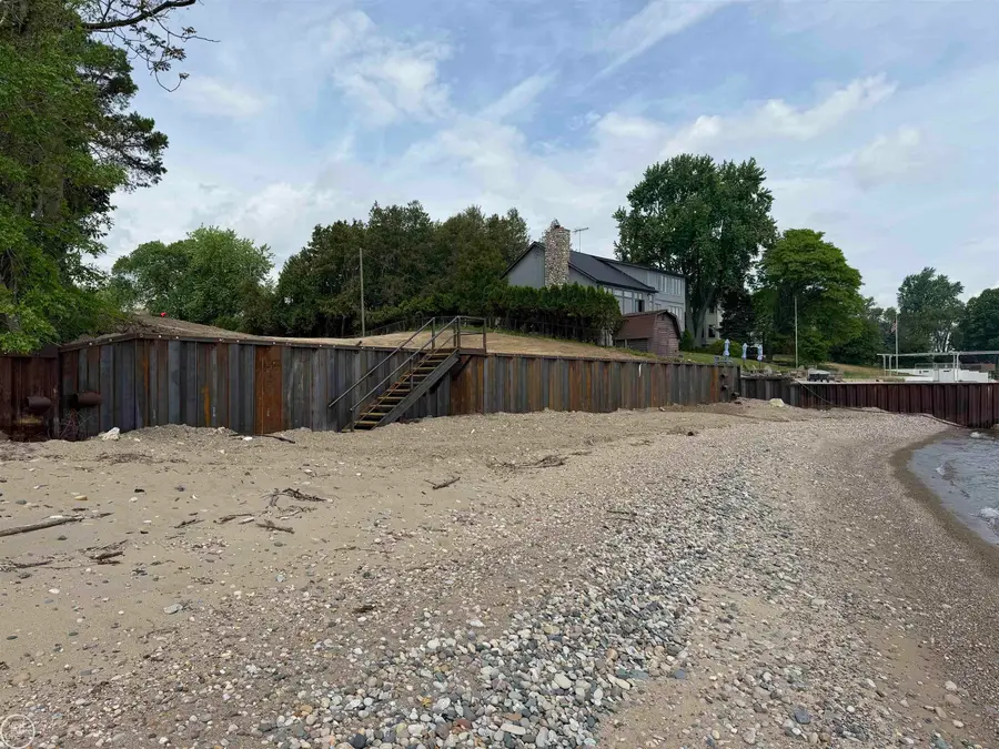 8340 Lakeshore RD, Burtchville, MI 48059 - #3